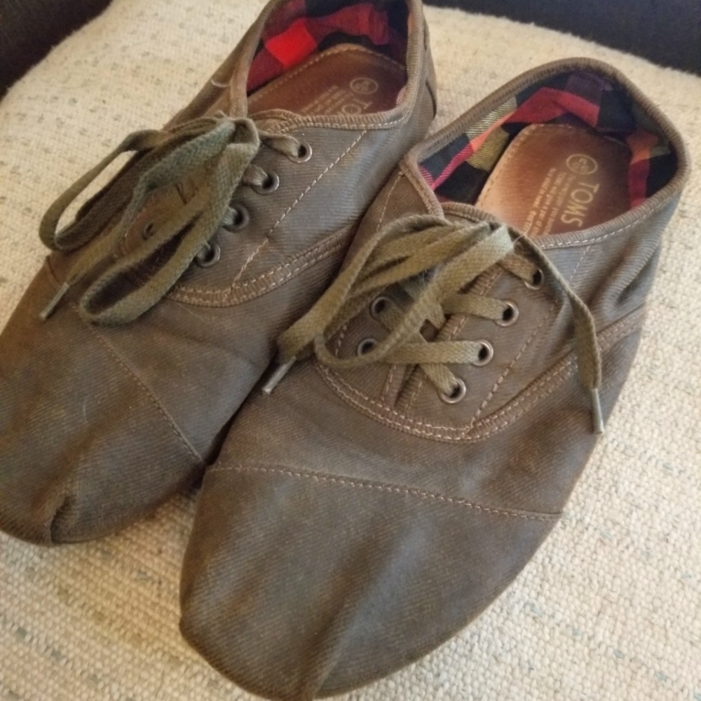 Toms Lace-up Shoes